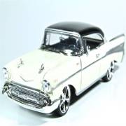 Vardem 1:18 1958 Plymouth Fury 1957 Chevy Bel Air 021674